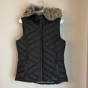 Eddie Bauer Women’s gray goose down full faux fur hooded puffer quilted vest Sm